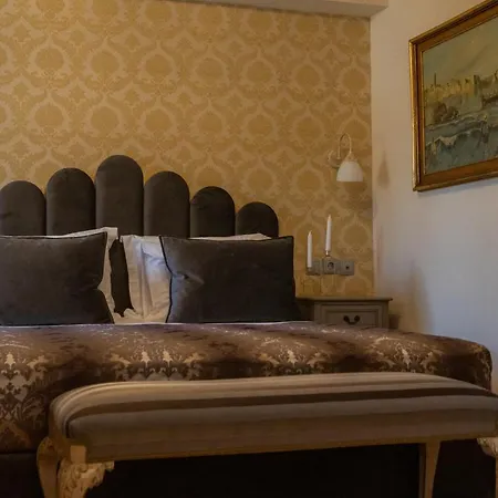 April Luxury (adults Only) Szálloda