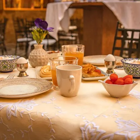 Szálloda April Luxury (adults Only)