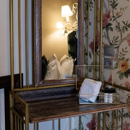 Hotel April Luxury (adults Only)